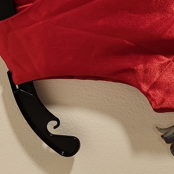 Girls sz 6 Christmas dress and skirt - Picture 10 of 14